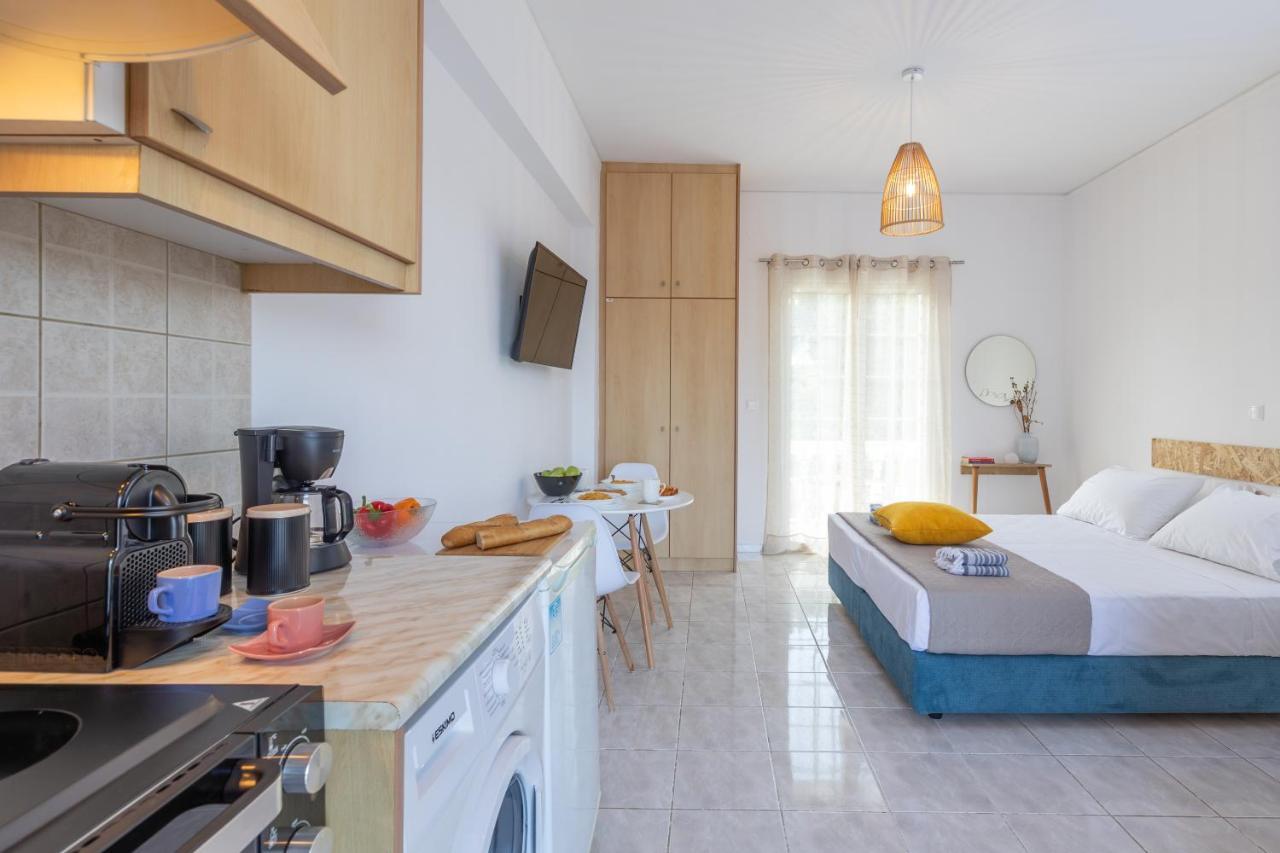 White House Studios & Apartments Argostoli  Exteriör bild