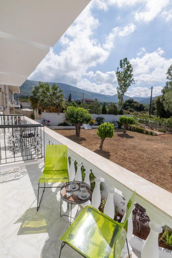 White House Studios & Apartments Argostoli  Exteriör bild