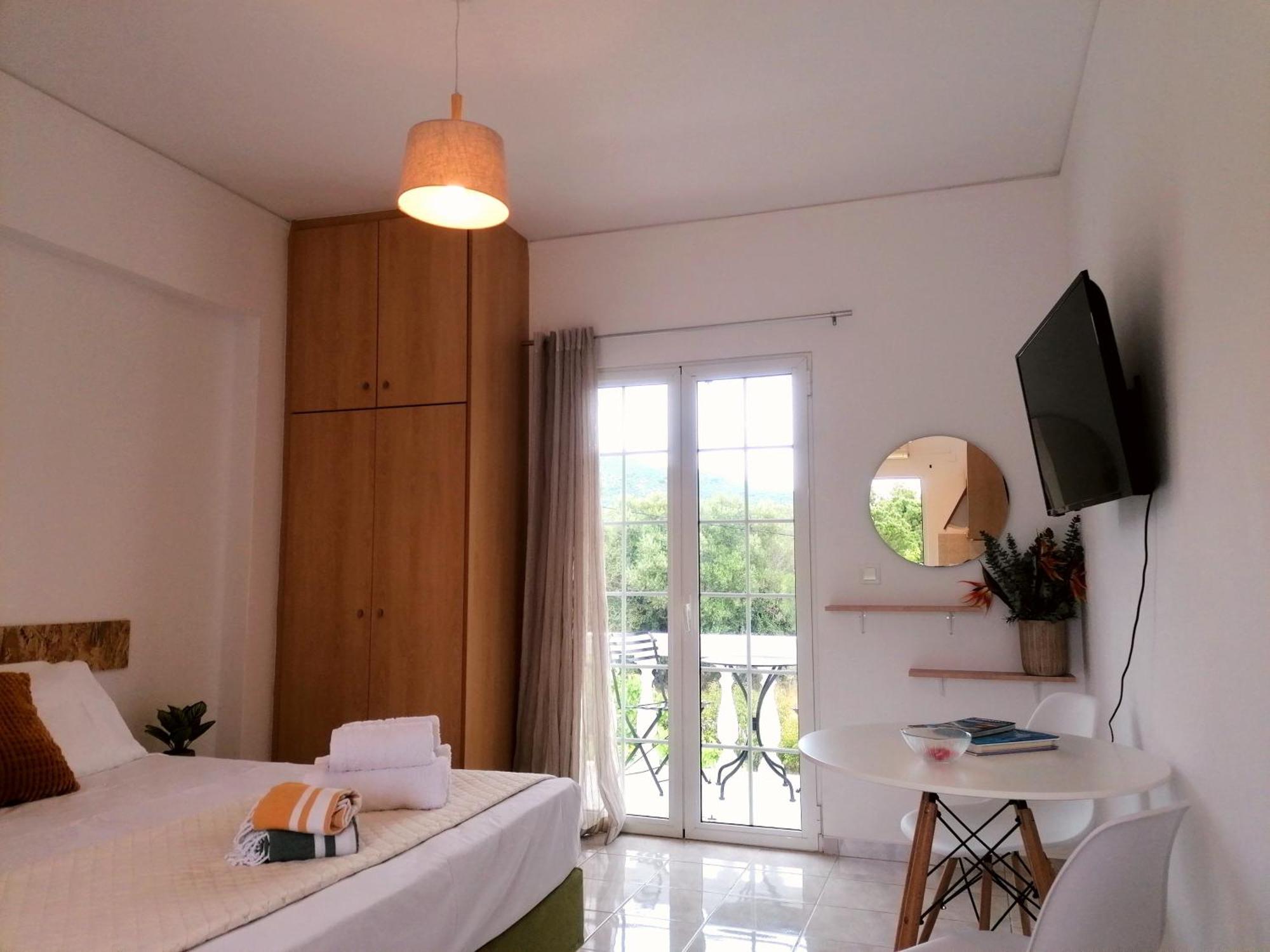 White House Studios & Apartments Argostoli  Exteriör bild